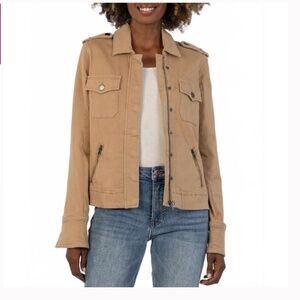 Kut from the Kloth Amanda Utility Boxy Jacket Cafe Size Medium NWT